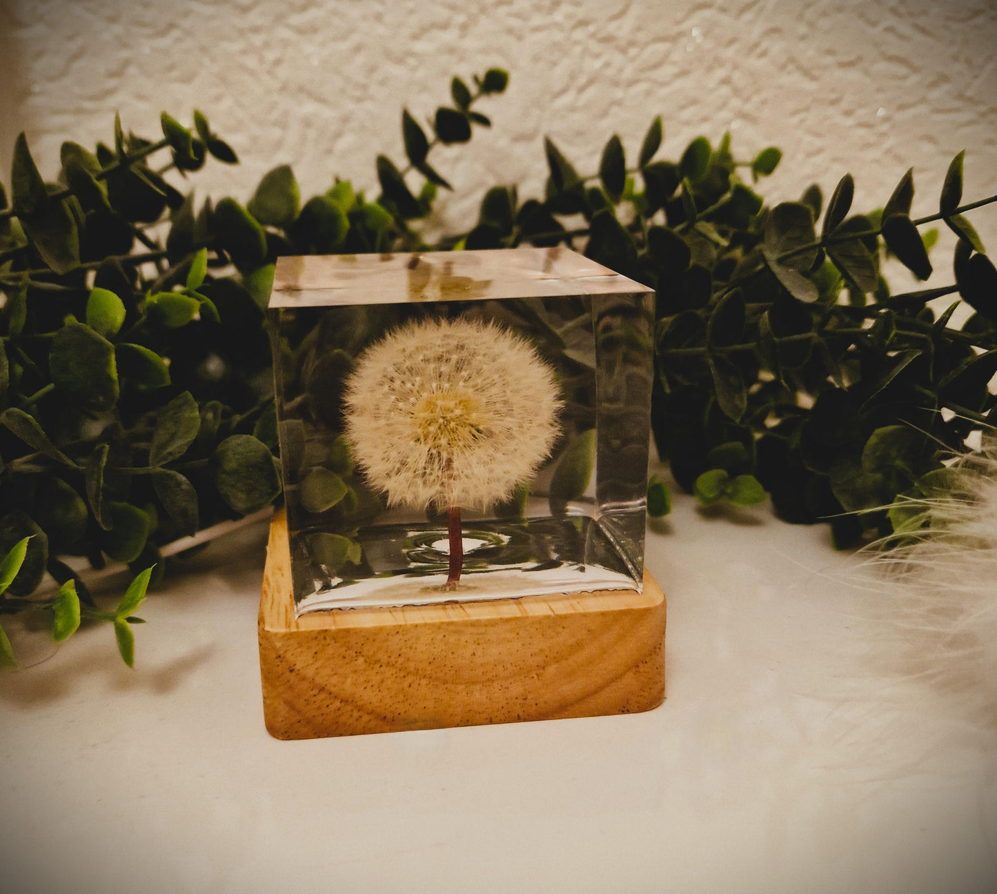 Epoxy resin lamp with real dandelion – RGB night light