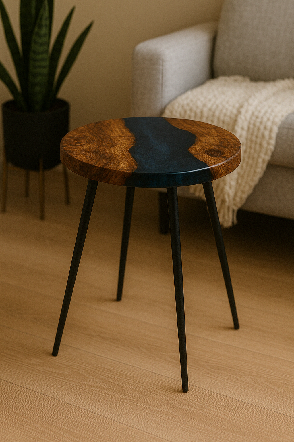 Handcrafted epoxy resin side table – a unique, individually designed piece.