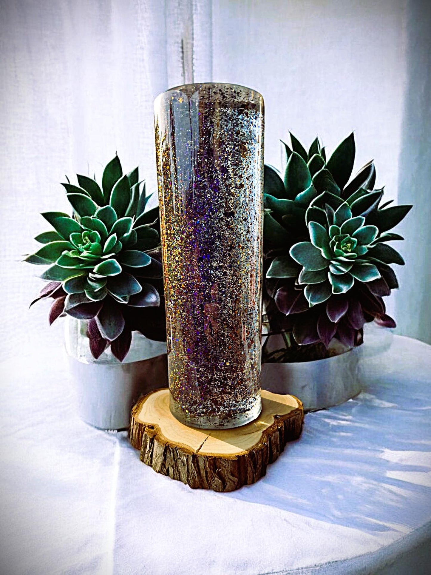 XXL epoxy resin lamp with color change – chameleon effect &amp; wooden base