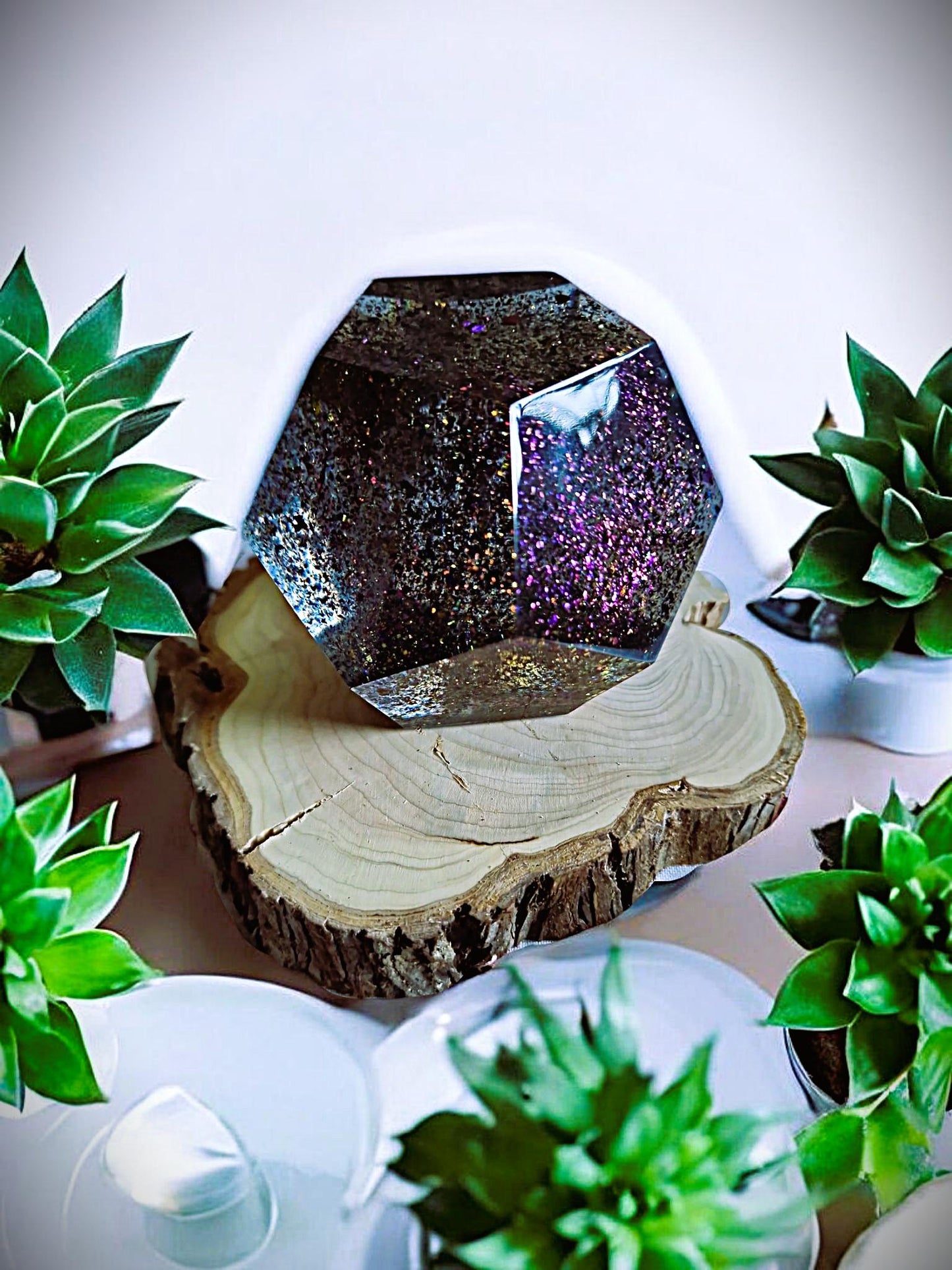 Epoxidharz Dodekaeder Lampe – moderne Tisch- & Nachtlampe aus Resin / Resin Lamp