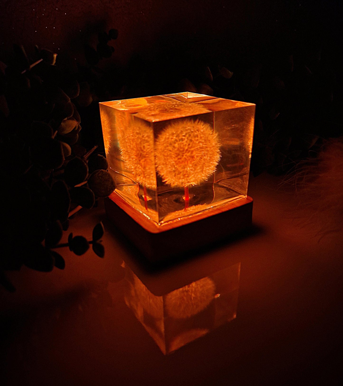 Epoxy resin lamp with real dandelion – RGB night light